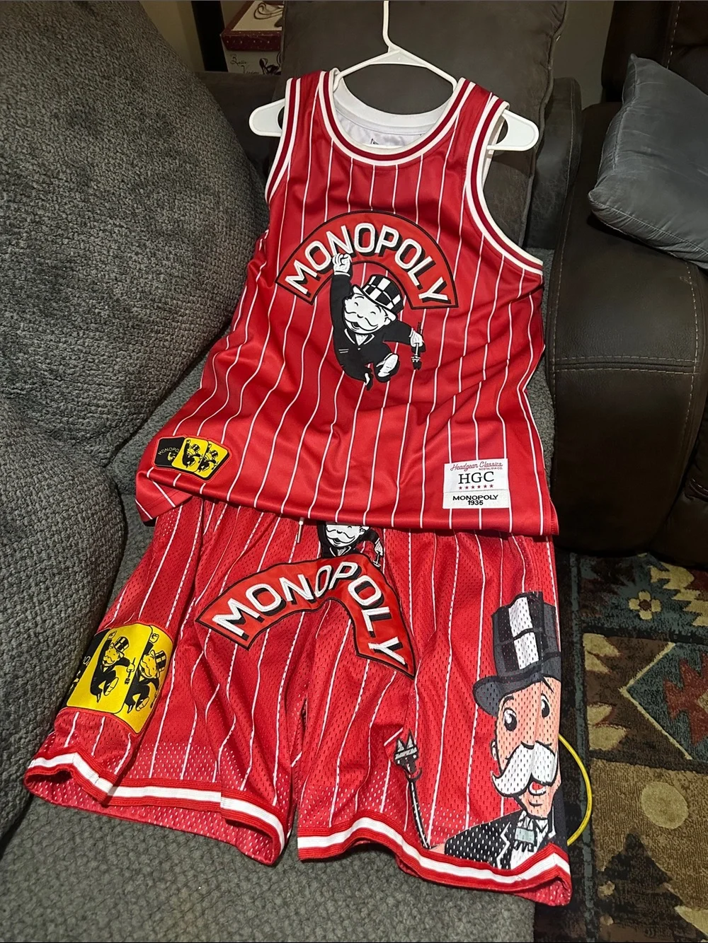 Mens Xl Monopoly Red Pinstripe Men's Basketball Shorts set